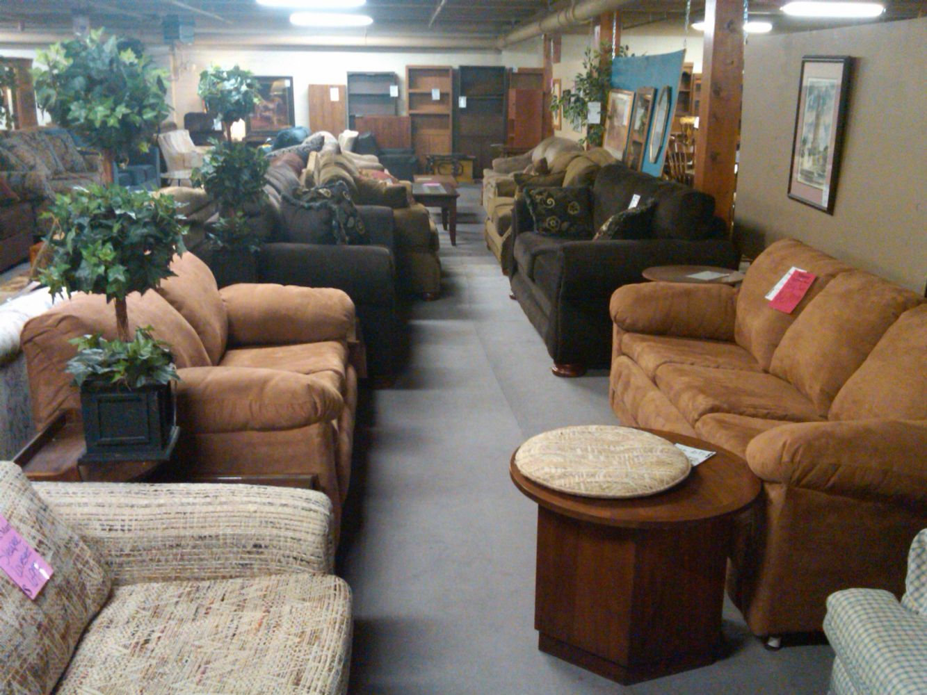 large furniture showroom  in Lincoln, NE
