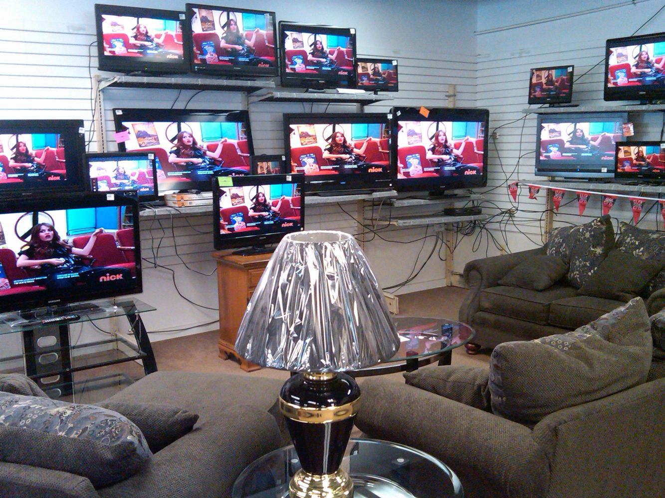 TVs Moore